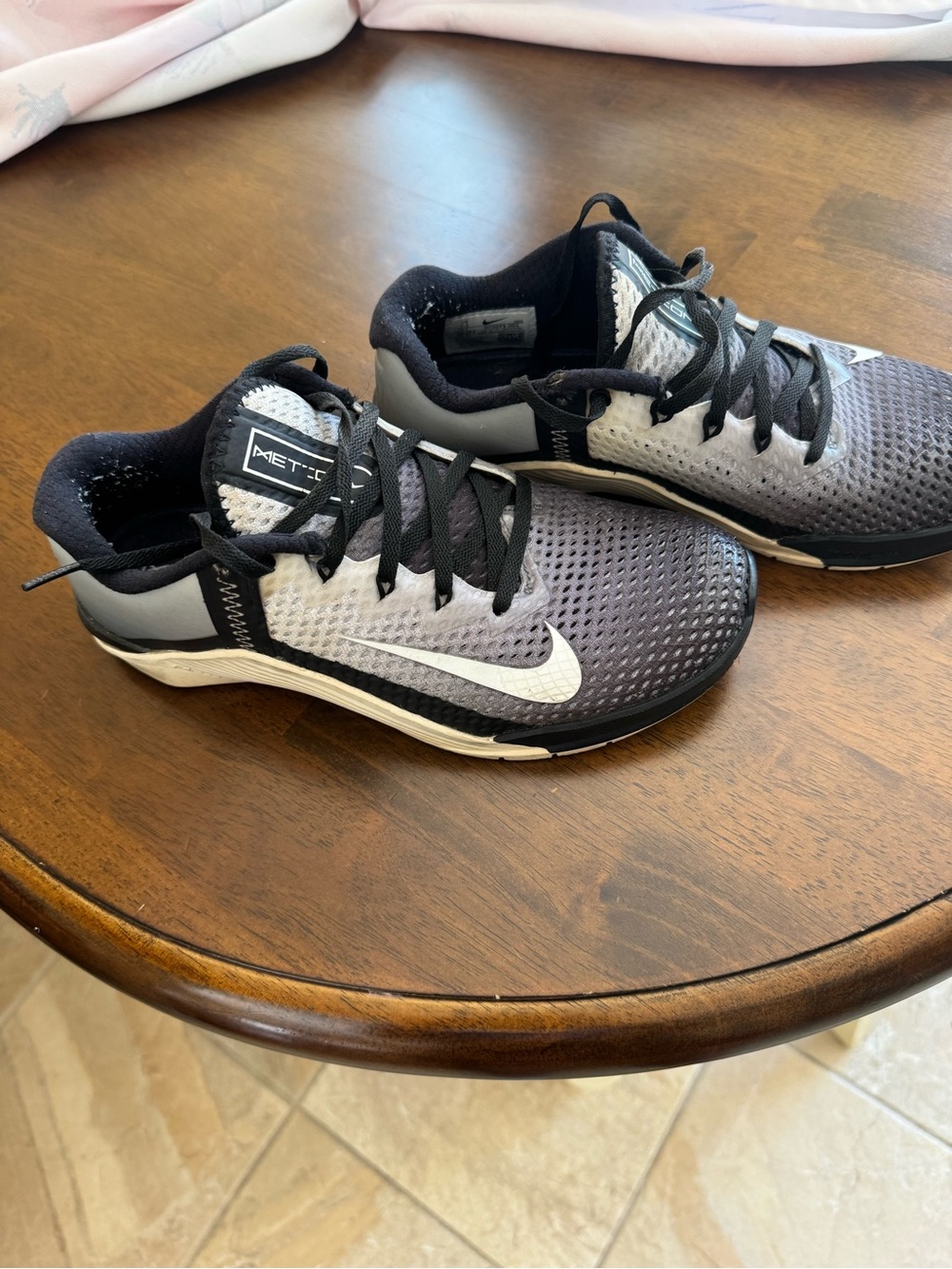 Nike Gradient Black and Gray Training Sneakers with White Swoosh